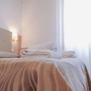 Hotel Alex Square